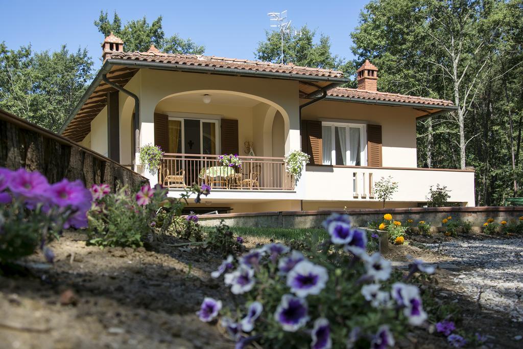 فيلا La Casa Nel Bosco سيفيتيلا إن فال دي تشيانا المظهر الخارجي الصورة